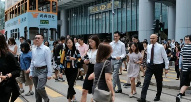 香港购房投资移民可以定居买房吗？